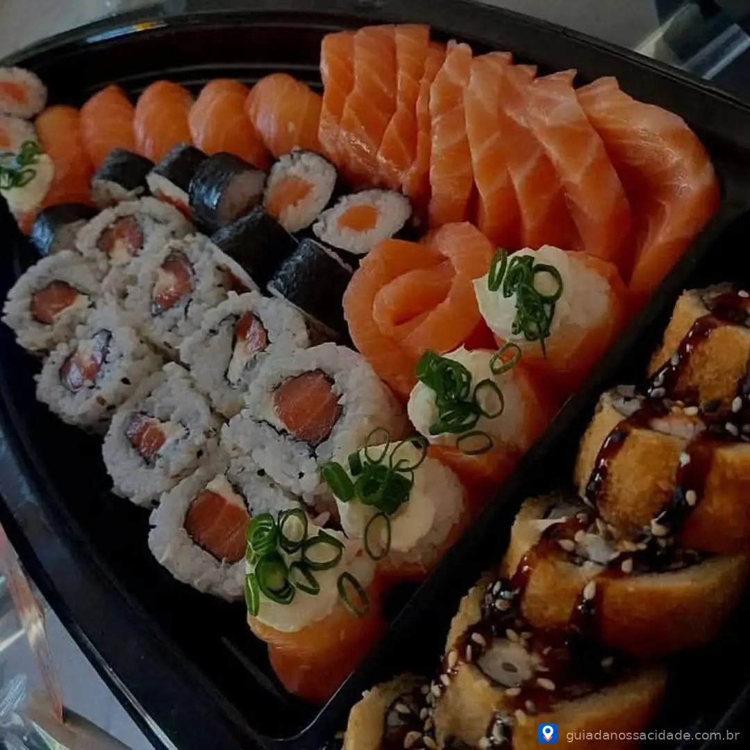 Maroshiro Sushi Food
