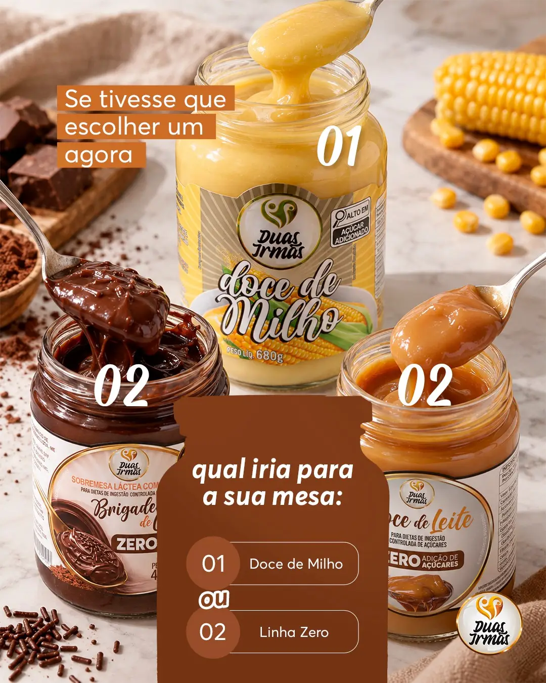 Três potes de doces: doce de milho, brigadeiro de chocolate e doce de leite sobre a mesa com colheres.